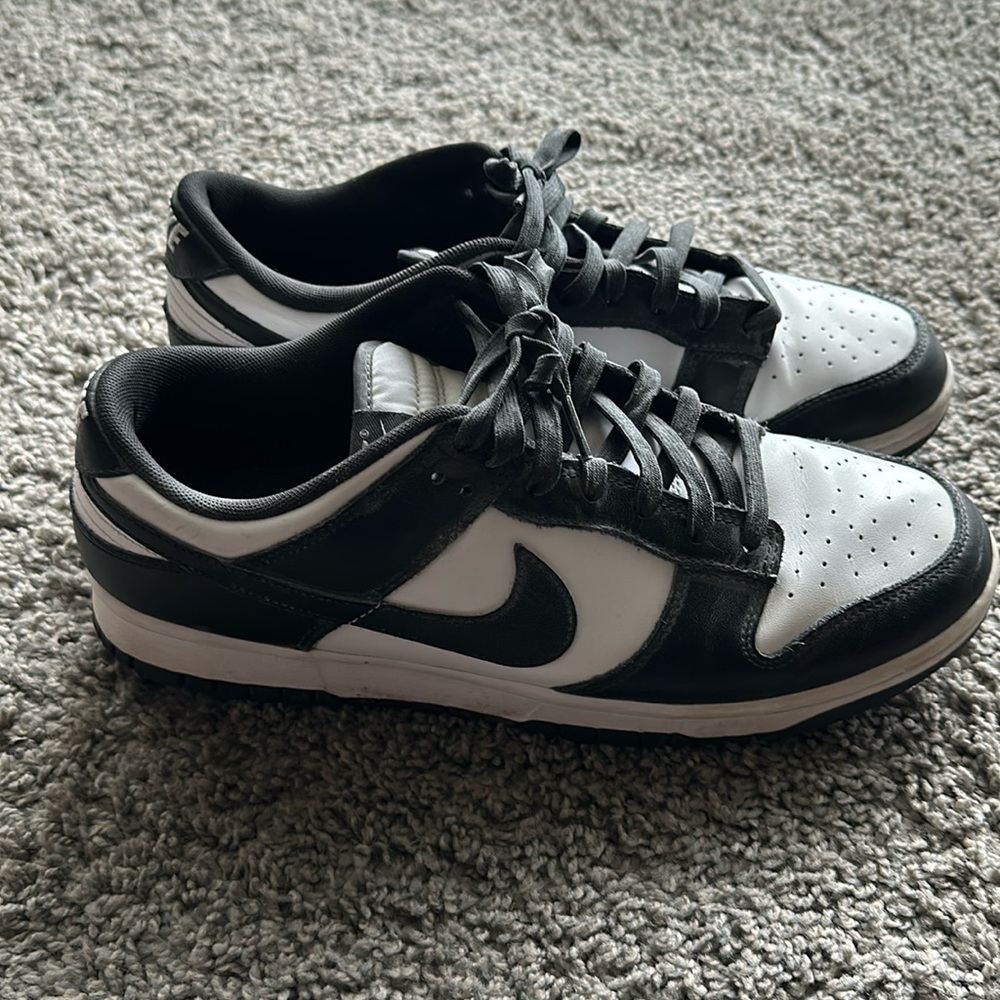Nike Panda Dunks Low